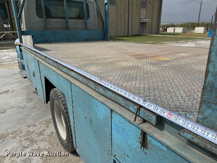 image for item EJ3176 2003 International MA025  flatbed truck