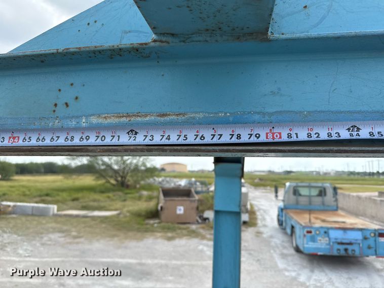 image for item EJ3176 2003 International MA025  flatbed truck