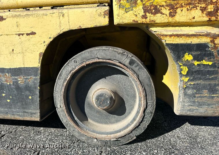 image for item EJ4935 Komatsu forklift