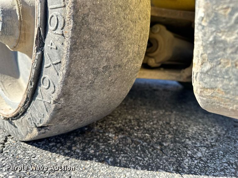 image for item EJ4935 Komatsu forklift