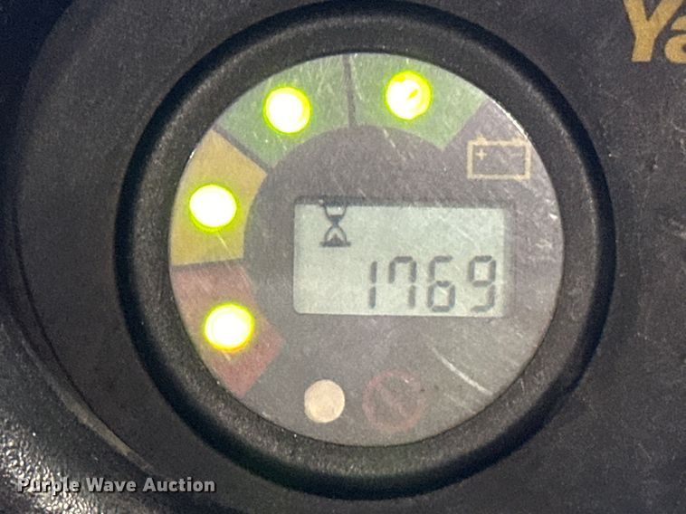 image for item EJ4951 Yale MSW040SFN24TV087 order picker