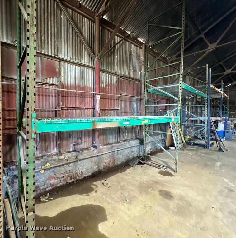 image for item EJ4957 Pallet racking