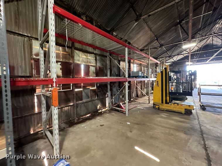 image for item EJ4957 Pallet racking