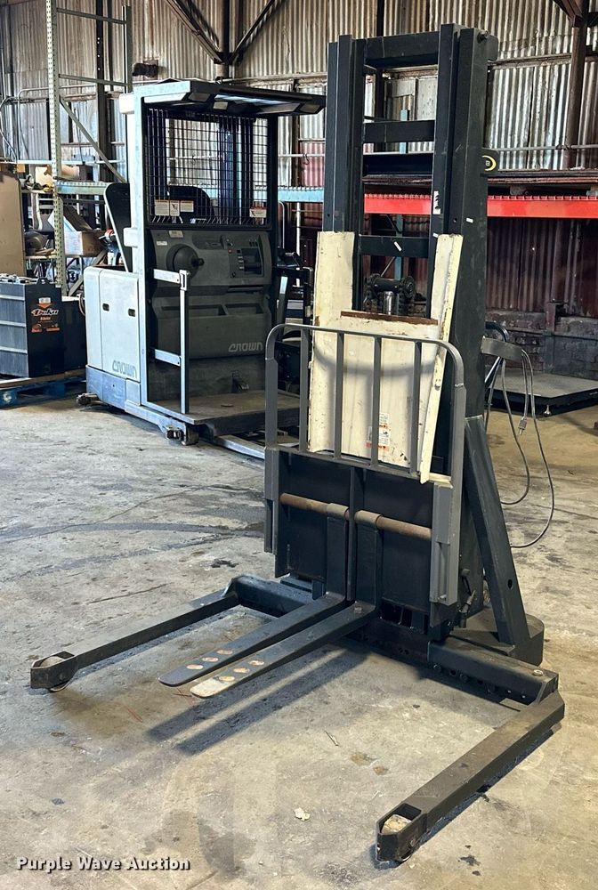 image for item EJ4958 Warehouse equipment