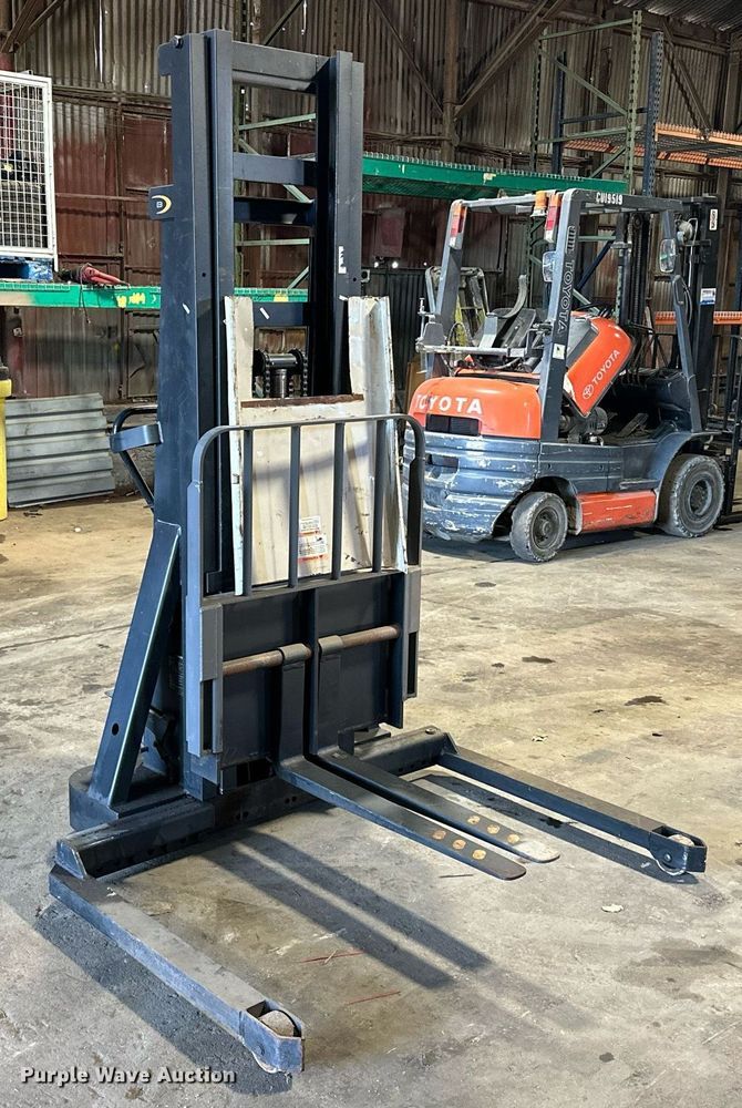 image for item EJ4958 Warehouse equipment