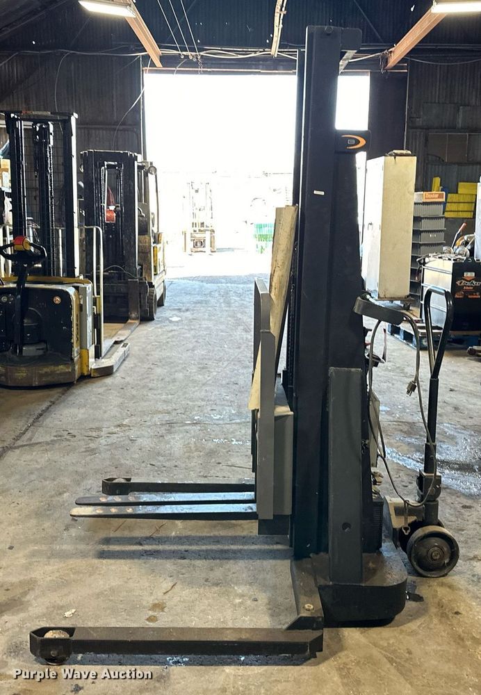 image for item EJ4958 Warehouse equipment