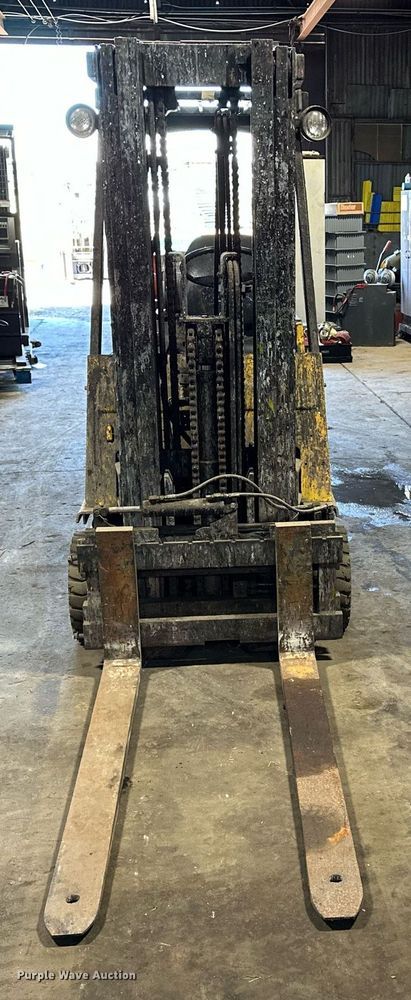 image for item EJ4961 Clark GCS 27 forklift