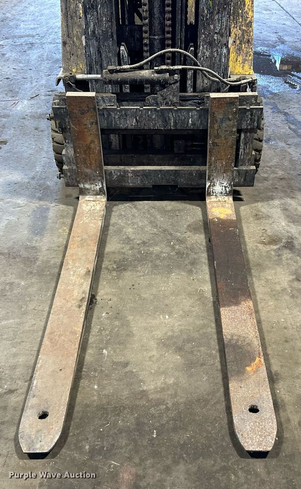 image for item EJ4961 Clark GCS 27 forklift