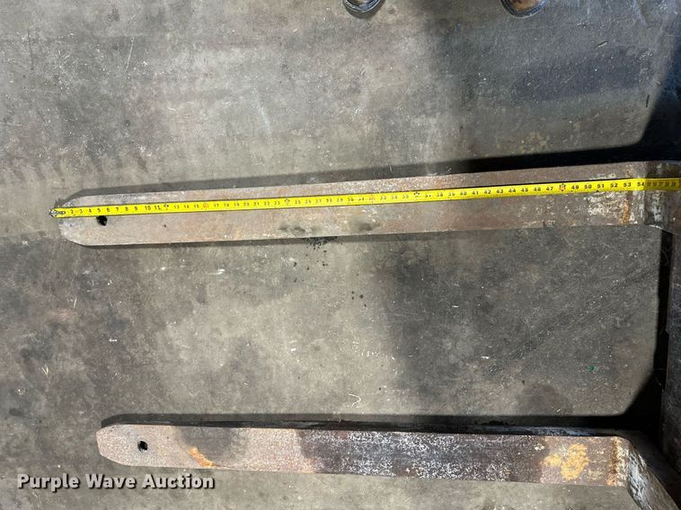 image for item EJ4961 Clark GCS 27 forklift