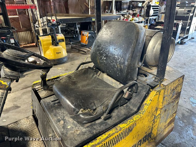 image for item EJ4961 Clark GCS 27 forklift