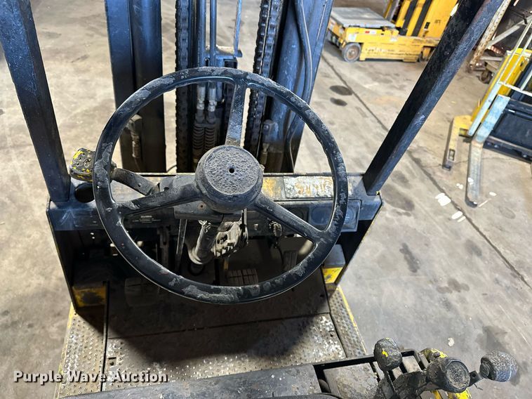 image for item EJ4961 Clark GCS 27 forklift