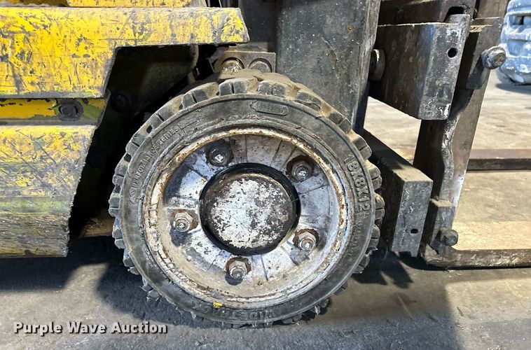 image for item EJ4961 Clark GCS 27 forklift