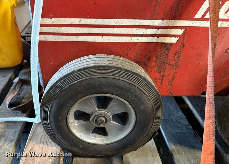 image for item EJ4968 Hotsy 550A hot pressure washer