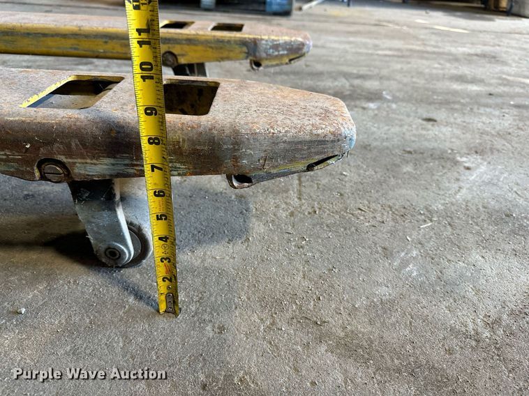 image for item EJ4971 Yale MPW050-EN24T2748 pallet jack