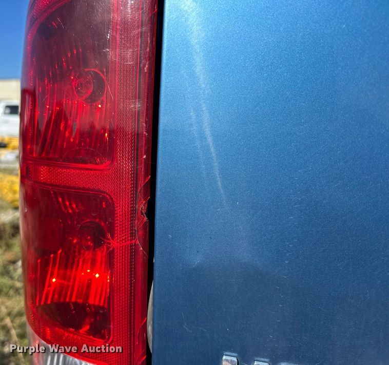 image for item EJ4975 2005 Dodge Ram 3500 Quad Cab pickup truck