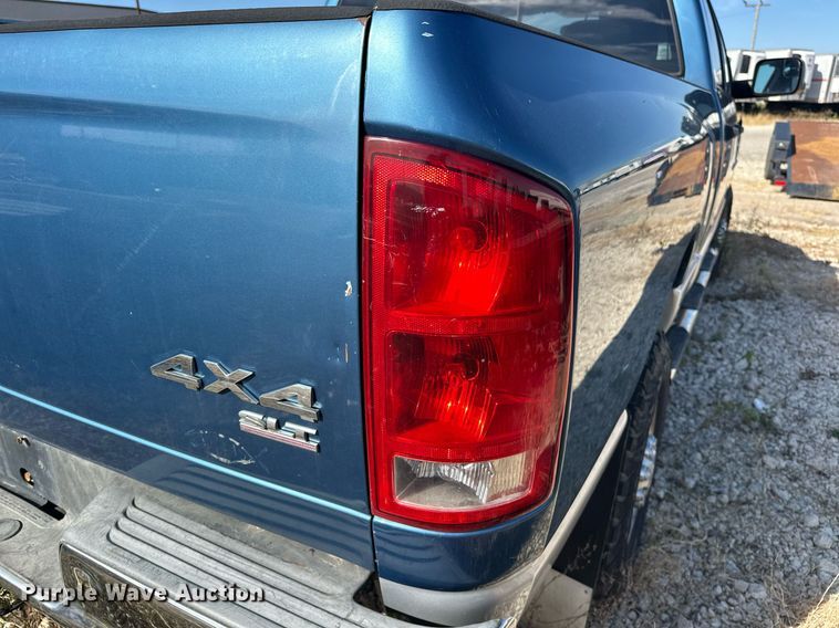 image for item EJ4975 2005 Dodge Ram 3500 Quad Cab pickup truck