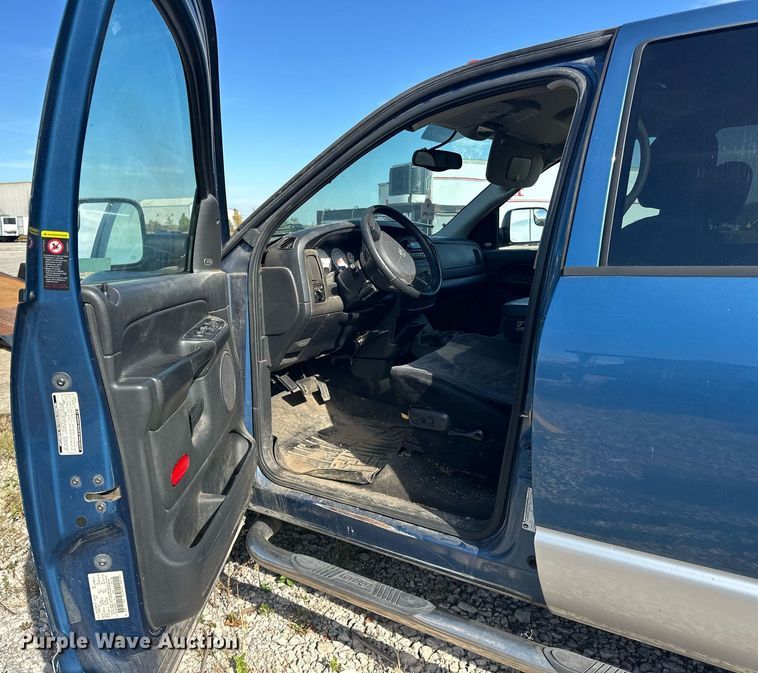 image for item EJ4975 2005 Dodge Ram 3500 Quad Cab pickup truck