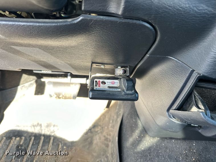 image for item EJ4975 2005 Dodge Ram 3500 Quad Cab pickup truck