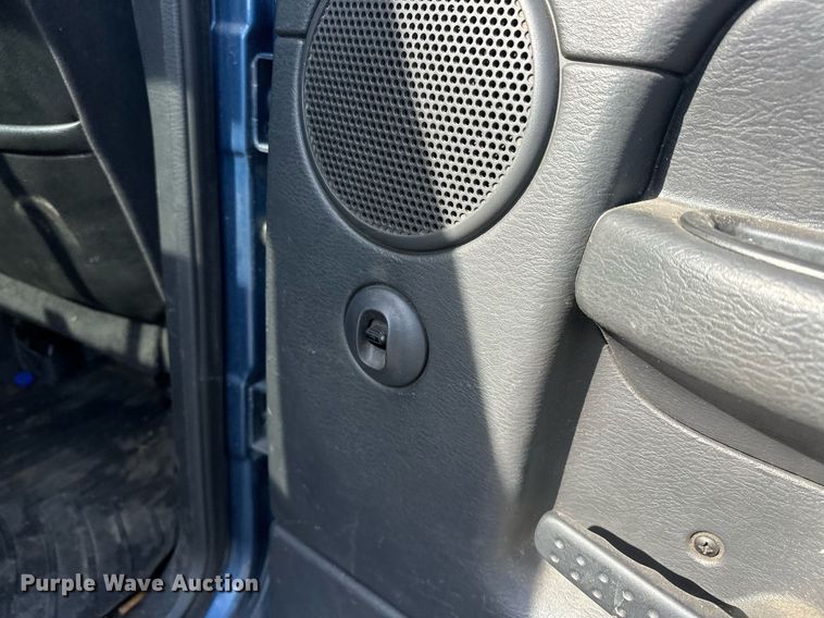 image for item EJ4975 2005 Dodge Ram 3500 Quad Cab pickup truck