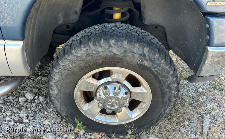 image for item EJ4975 2005 Dodge Ram 3500 Quad Cab pickup truck