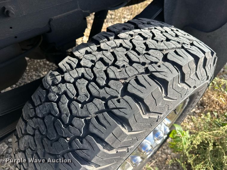 image for item EJ4975 2005 Dodge Ram 3500 Quad Cab pickup truck