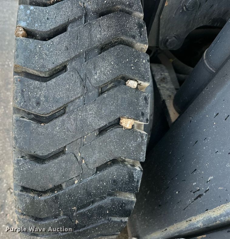 image for item EJ5046 Yale 357A forklift