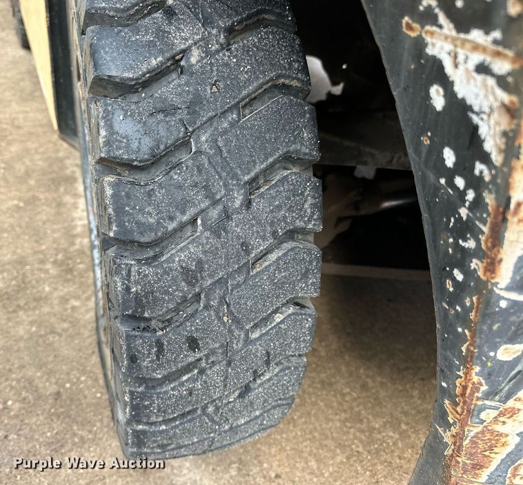 image for item EJ5046 Yale 357A forklift