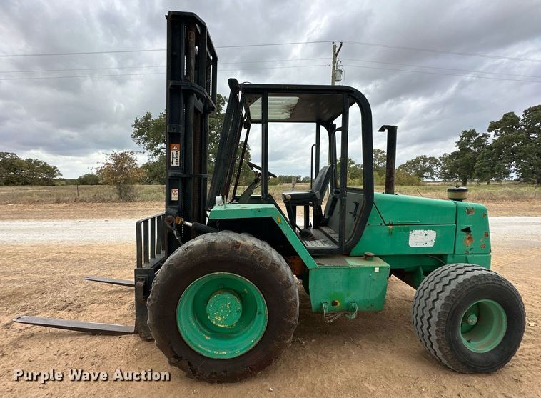 image for item EJ5050 1999 JCB 930 forklift
