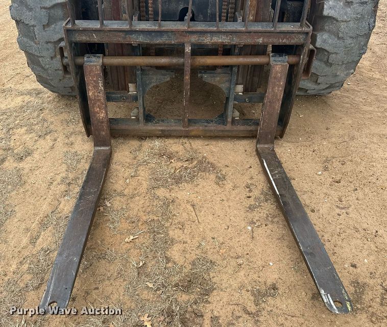 image for item EJ5050 1999 JCB 930 forklift