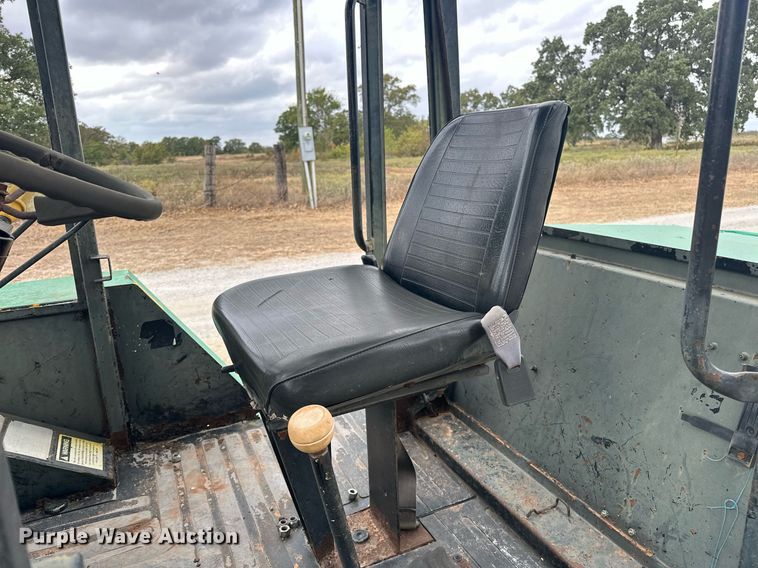 image for item EJ5050 1999 JCB 930 forklift