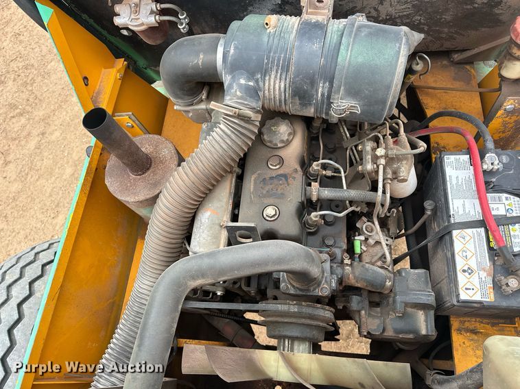 image for item EJ5050 1999 JCB 930 forklift