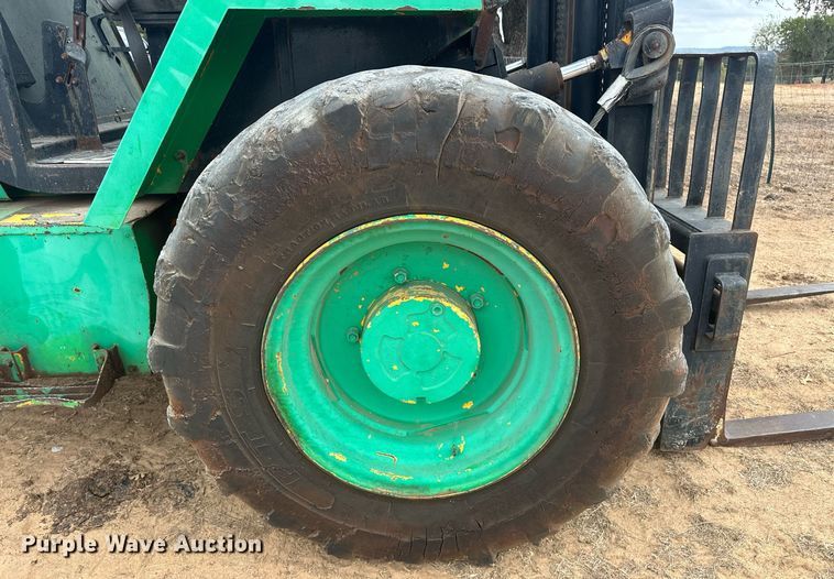 image for item EJ5050 1999 JCB 930 forklift