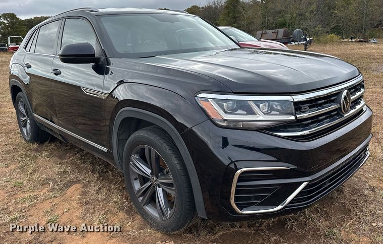 image for item EJ5083 2020 Volkswagen Atlas Cross Sport SUV