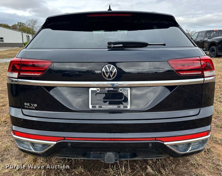 image for item EJ5083 2020 Volkswagen Atlas Cross Sport SUV