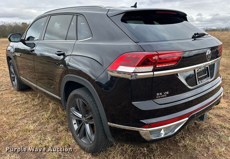 image for item EJ5083 2020 Volkswagen Atlas Cross Sport SUV