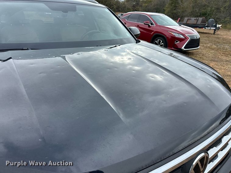 image for item EJ5083 2020 Volkswagen Atlas Cross Sport SUV