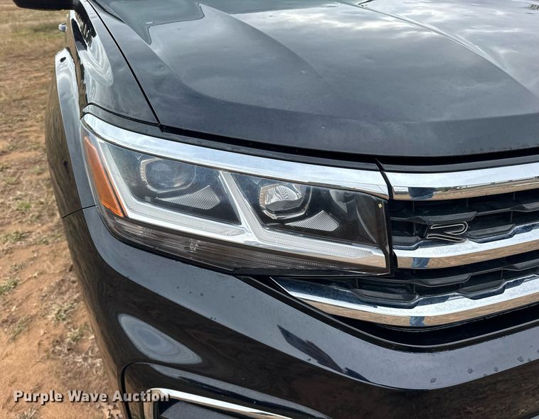 image for item EJ5083 2020 Volkswagen Atlas Cross Sport SUV