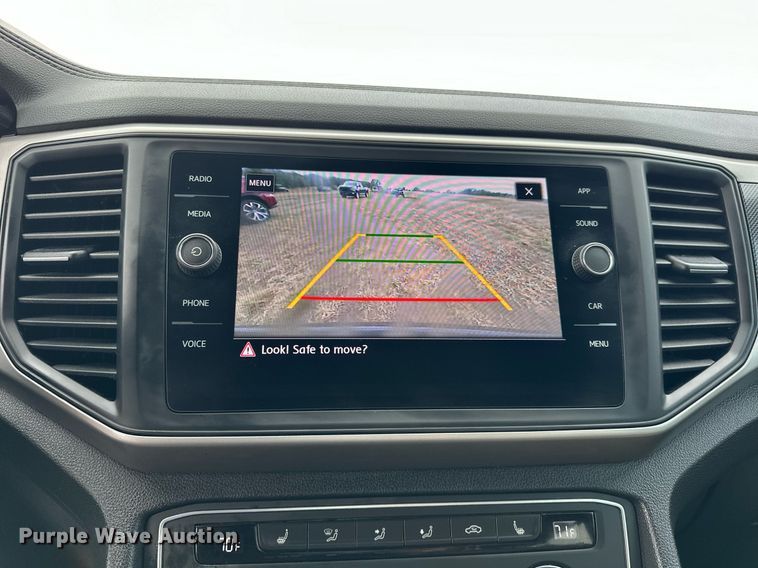 image for item EJ5083 2020 Volkswagen Atlas Cross Sport SUV