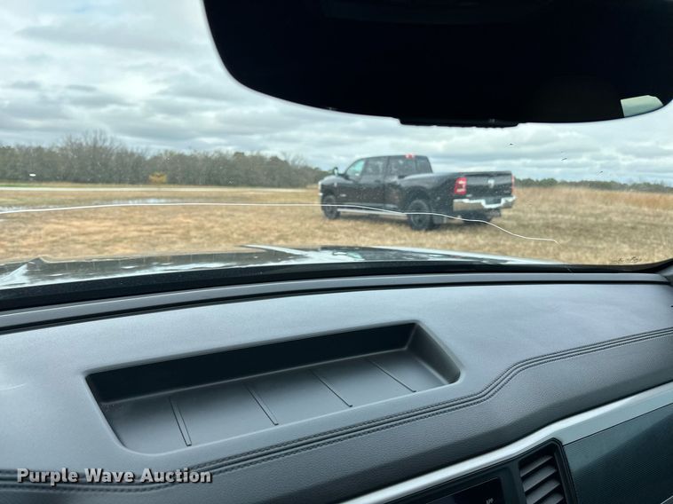 image for item EJ5083 2020 Volkswagen Atlas Cross Sport SUV