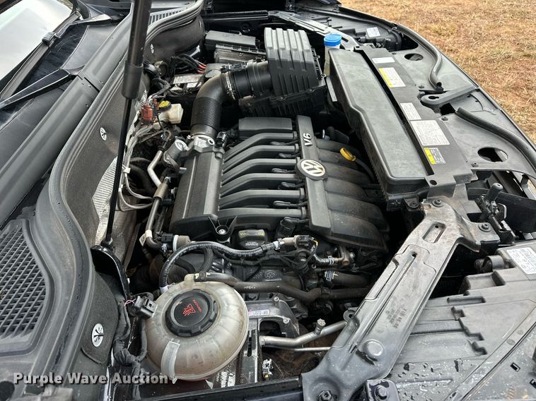 image for item EJ5083 2020 Volkswagen Atlas Cross Sport SUV