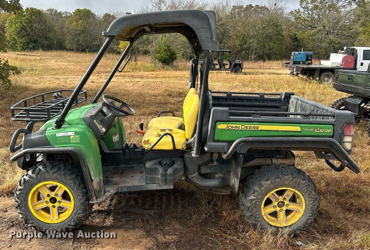 image for item EJ5086 2013 John Deere Gator 825i utility vehicle