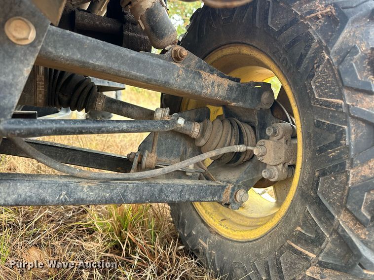 image for item EJ5086 2013 John Deere Gator 825i utility vehicle