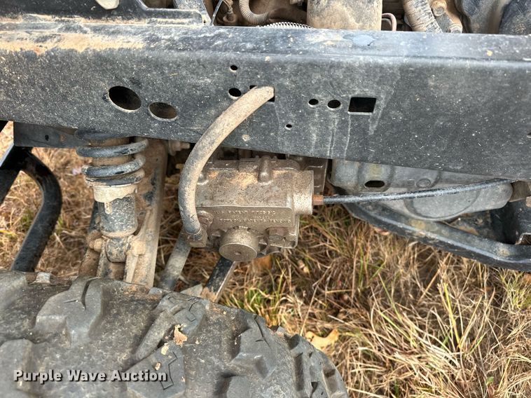 image for item EJ5086 2013 John Deere Gator 825i utility vehicle