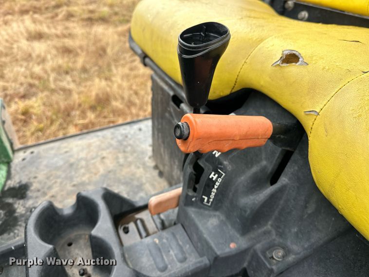 image for item EJ5086 2013 John Deere Gator 825i utility vehicle