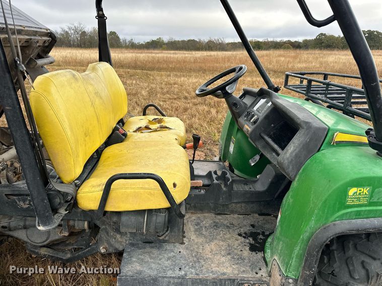 image for item EJ5086 2013 John Deere Gator 825i utility vehicle