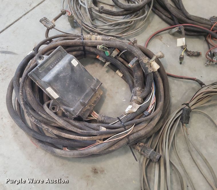 image for item EJ8084 Raven UltraGlide sprayer hydraulic system