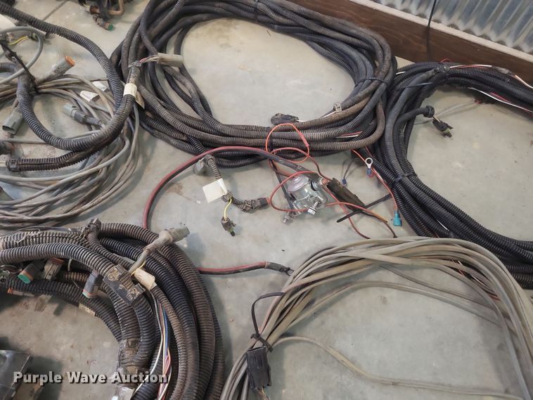 image for item EJ8084 Raven UltraGlide sprayer hydraulic system