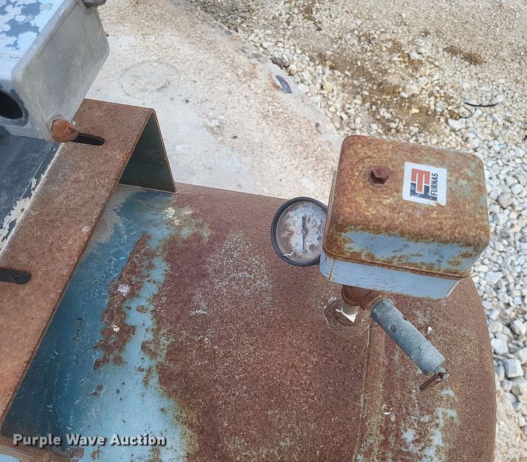 image for item EJ8086 Air compressor