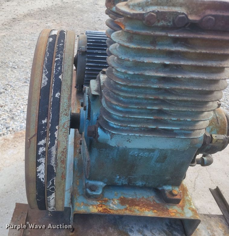 image for item EJ8086 Air compressor