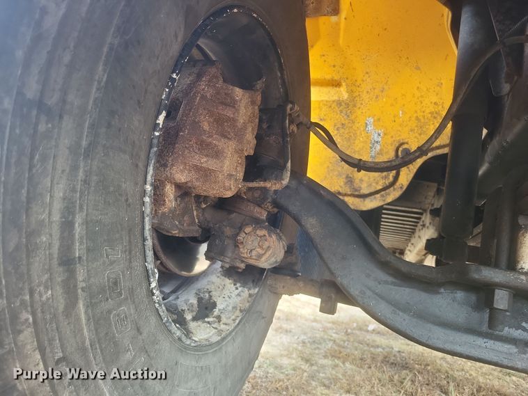 image for item EJ8088 2004 Thomas FS65 school bus